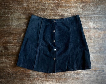 1970s Black suede button up mini skirt  // Size S-M
