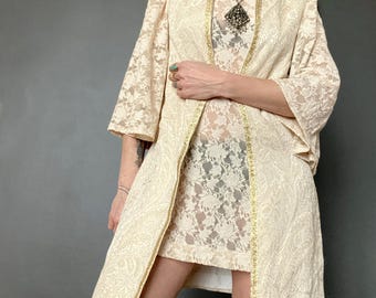 1970s White and gold brocade long vest // Size XS-S