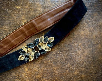 1970s black suede belt with golden & black enamel buckle // Size XS - M