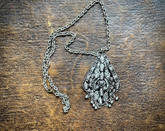 1970s Large statement necklace.