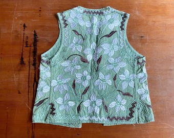 1970s Mint green silk embroidered  vest // Size XS-S