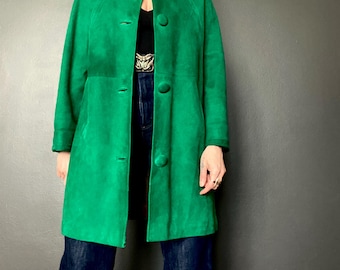 1960s vibrant Kelly green boxy suede coat // Size S-M