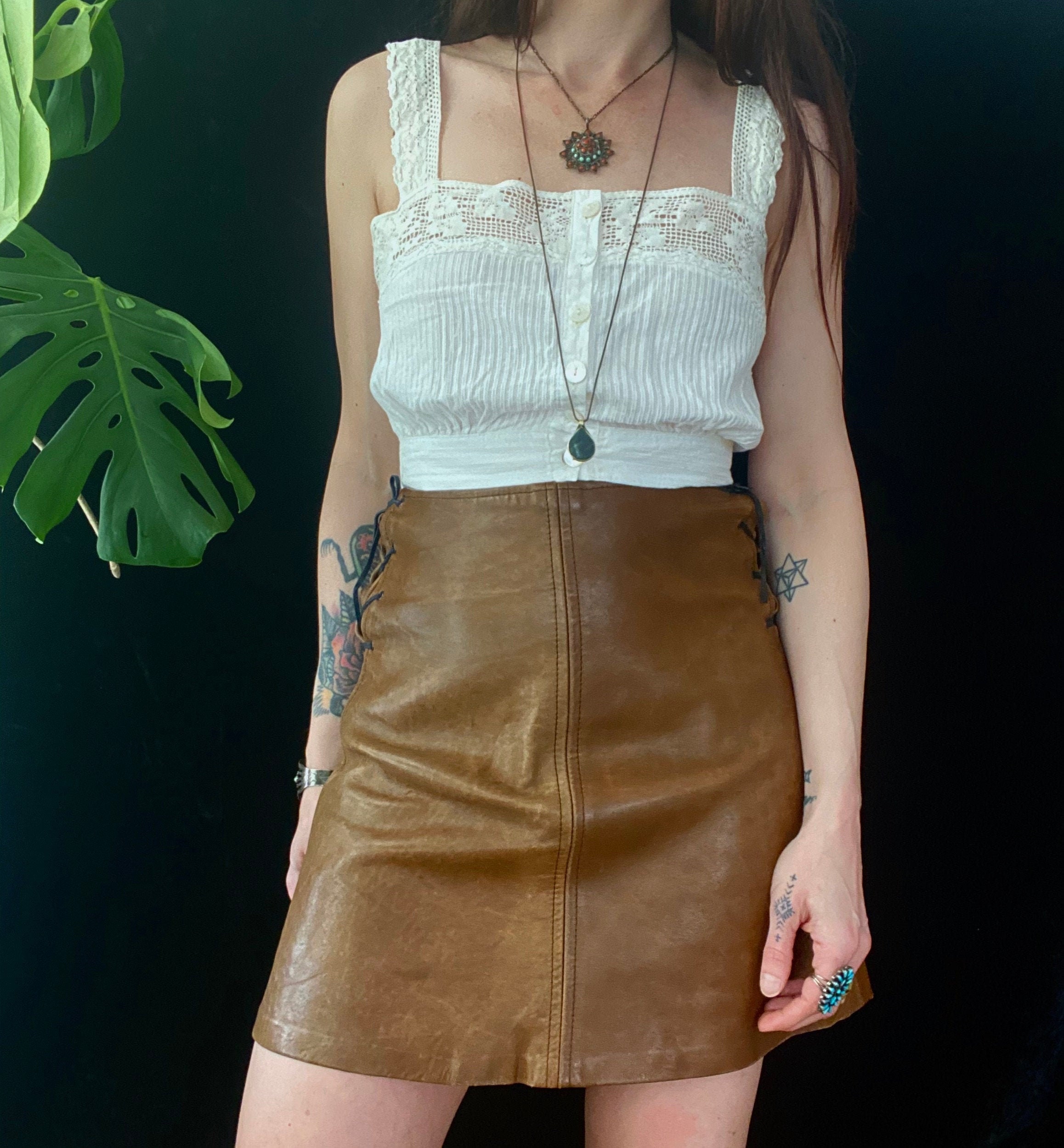 1970s lace up leather skirt - Size S M