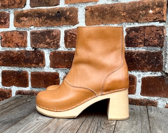 1970s inspired clog boots // size 39 Euro - 8.5 US