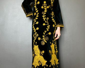 1970s black velvet Moroccan kaftan dress with gold embroidery // Size XS-S