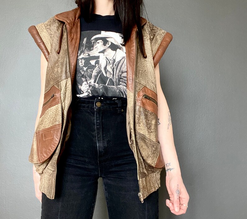 1980s Brown patchwork oversize leather vest // Size S-M 画像 1