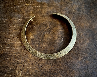 1970s metal choker necklace