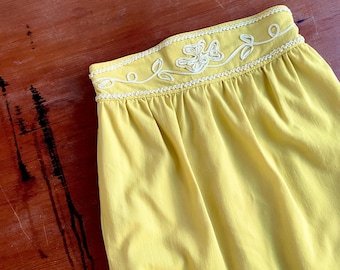 1980s lemon yellow tulip skirt with ribbon embroidery // Size S