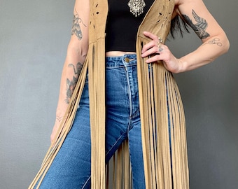 RARE 1970s Cutwork fringed suede vest // Size XS-S