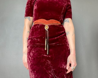 1970s Burgundy crushed velvet dress // Size XS