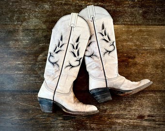 1980s NOCONA white with black inlay leather cowboy boots  // size 36 EU - 5.5 US