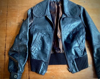 1970s dark brown leather bomber jacket // Size XS