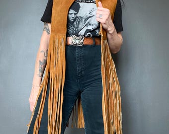 1970s Cutwork fringed suede vest // Size S