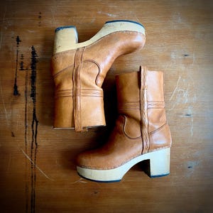 1970s inspired clog boots // size 39 Euro - 8.5 US