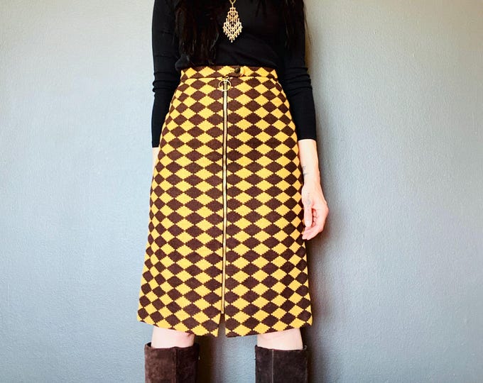 Featured listing image: 1970s Geometric zip through midi pencil skirt // Size XXS - XS