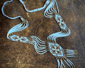 1970s Native American beadwork necklace