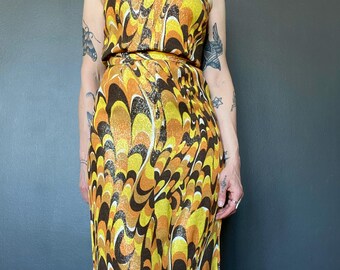 DRESSES & JUMPSUITS