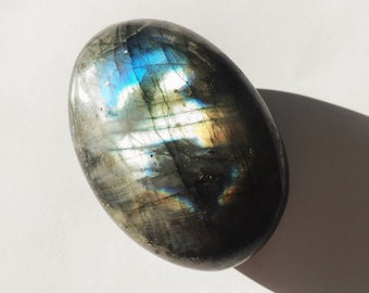 Labradorite Palm Stone | Blue & Green Rainbow Flashy Crystal | Meditation Healing | Tranquility | Apothecary | Healing Crystals | Chakras
