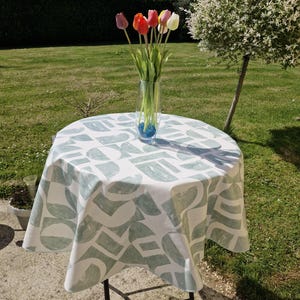 Round oilcloth 155cm wide green