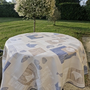 Round oilcloth 155cm wide &quot;The starfish&quot;.