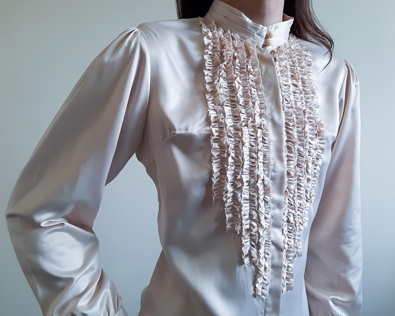 Short Sleeves Ruffle Beige Neckline Blouse Puff