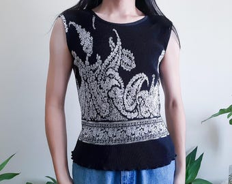 Vintage Pleated Blouse Paisley Floral Crinkle Blouse Sleeveless Top Chill Blouse Floral Paisley Print Plisse Blouse
