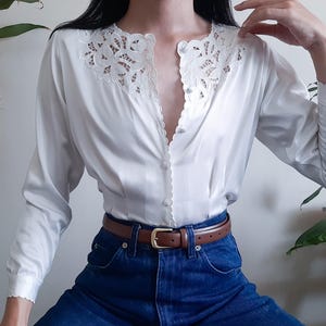 Vintage witte geborduurde blouse opengewerkte Edwardiaanse blouse Vrouwelijke romantische blouse pofmouwen schoudervullingen Cottagecore-blouse
