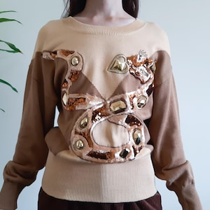 ESCADA Vintage Knit Sweater Snake Embroidered Gold Sequin Medium Brown Tan Multi Jumper Cotton Knit Sweater Made in Germany Size 36 Medium