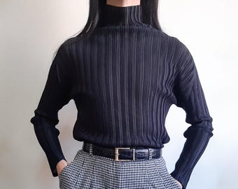 PLEATS PLEASE Issey Miyake Black Pleated Top Turtleneck Long Sleeve Size 3