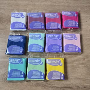 Verpakking van 3 Cernit TRANSLUCENT 56g klei - Diverse kleuren - Polymeerklei met transparant effect - DIY sieraden & boetseren - Verzending met tracking