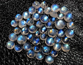 49 stuks Natural Blue Fire Maansteen Blue Flashy Fire Rainbow Moonstone White Rainbow Losse edelsteen Eye Clean Rainbow Moonstone Cabochon
