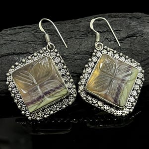 Pendientes de fluorita, pendientes de plata de ley 925, pendientes de piedras preciosas talladas en fluorita, pendientes de fluorita hechos a mano vintage, regalo de joyería para ella