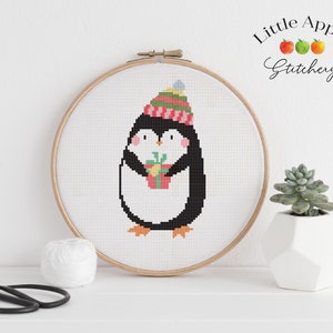 Penguin Cross Stitch Pattern PDF – Christmas – Quick Stitch Project