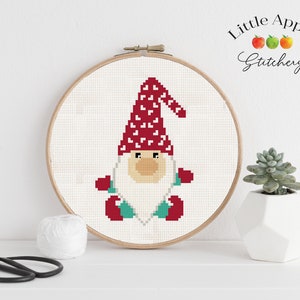 Gnome Cross Stitch Pattern PDF – Christmas gnome – Quick Stitch Project
