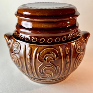 Classic DDR vintage ceramic pot with lid, storage jar, retro storage, nice for the kitchen