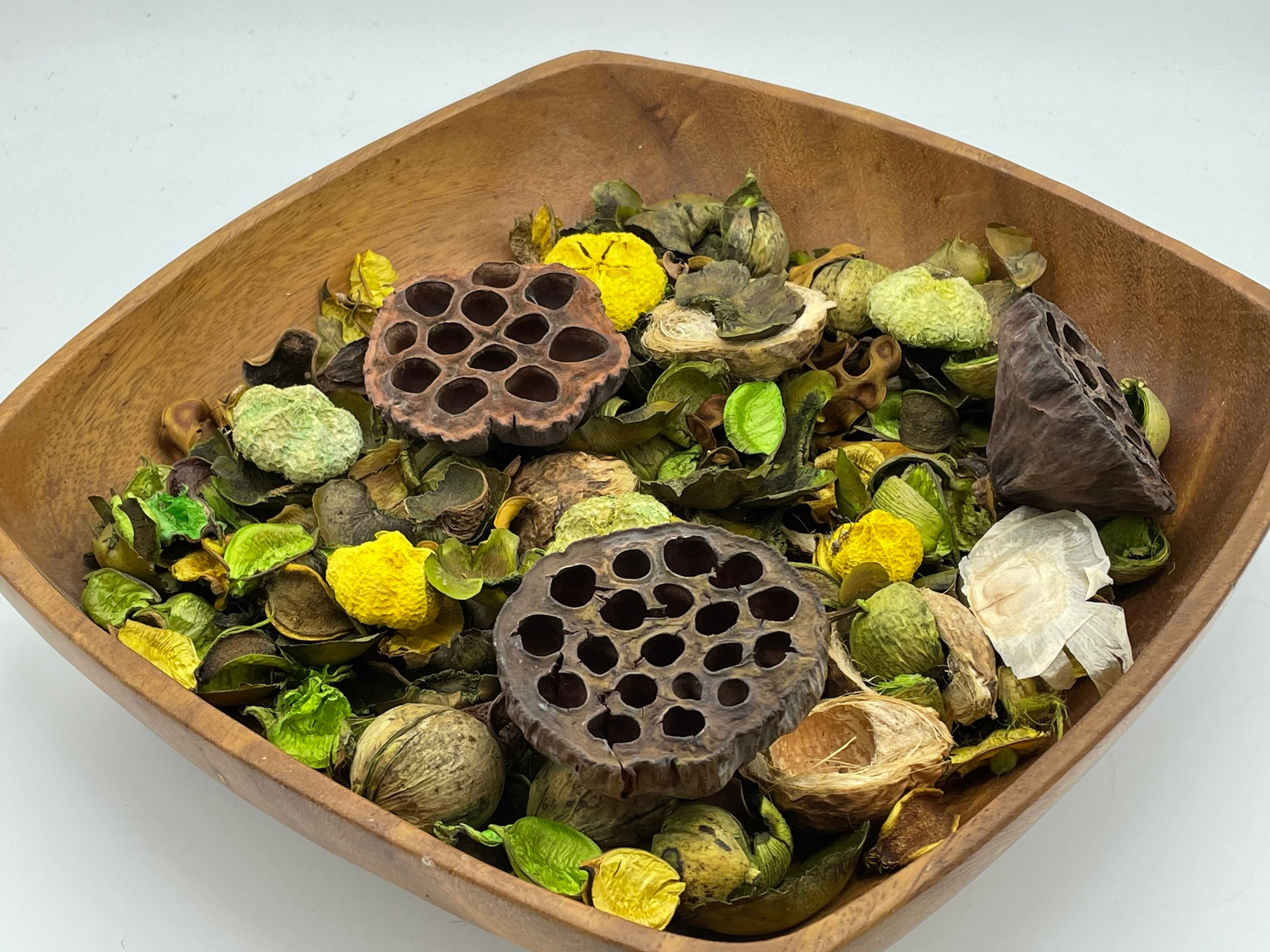 Coconut Petals Decorative Potpourri Seed Pod Coconut Petals Decorative Potpourri Seed Pod