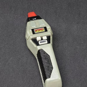 1992-1993 Star Trek Toys - Phaser - Tricorder - Collectibles
