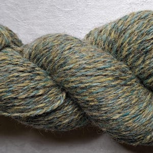 Wool yarn for knitting, High quality multicolor green, yellow  , tweed wool yarn, Natural lanolin yarn