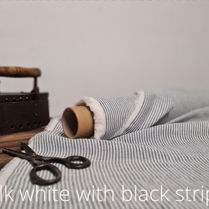 Tejido de lino blanco leche con rayas beige, Tejido ligero de lino natural cortado a medida, Lino orgánico lavado White with black