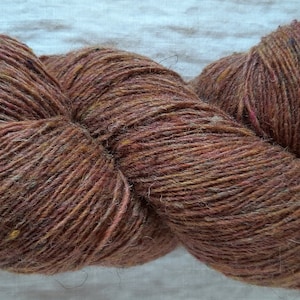 Wool yarn for knitting, High quality multicolor  cinnamon brown wool yarn. Natural lanolin yarn