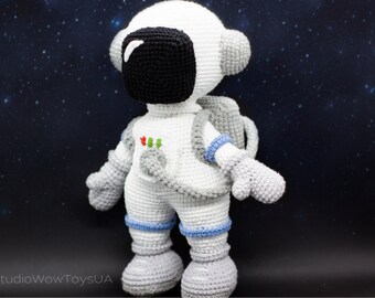 Crochet your own Astronaut KIT