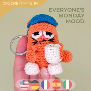 Op de afbeelding: Handgemaakt houten bord met de tekst "Welcome" in een speels lettertype. Het bord heeft een verweerde witte achtergrond en een donkerbruine rand, perfect voor een voordeur of entree.