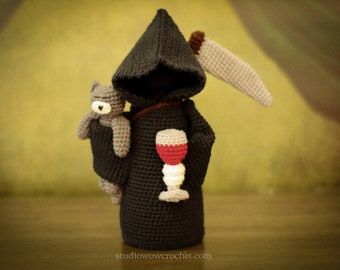 Amigurumi Crochet Pattern Death, Cats and Wine DIY Halloween decor / Instant Download