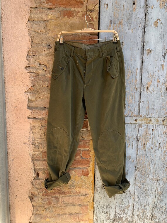 Military cargo pants