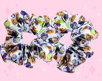 Griezelig Kinz-patroon | Op Halloween Webkinz Spooky Puppy geïnspireerde virtuele huisdier satijnen scrunchie