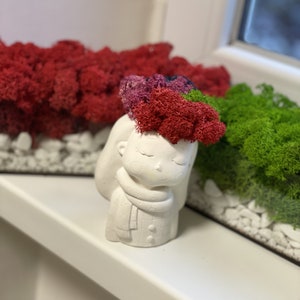 Gypsum figurine, Sculpture of charming girls, Sculpture with moss, Decor with stabilized moss, Gift for a child and family, Moss art