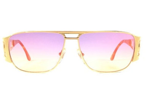 Vintage Hilton Picadilly 958 - Pink/Yellow