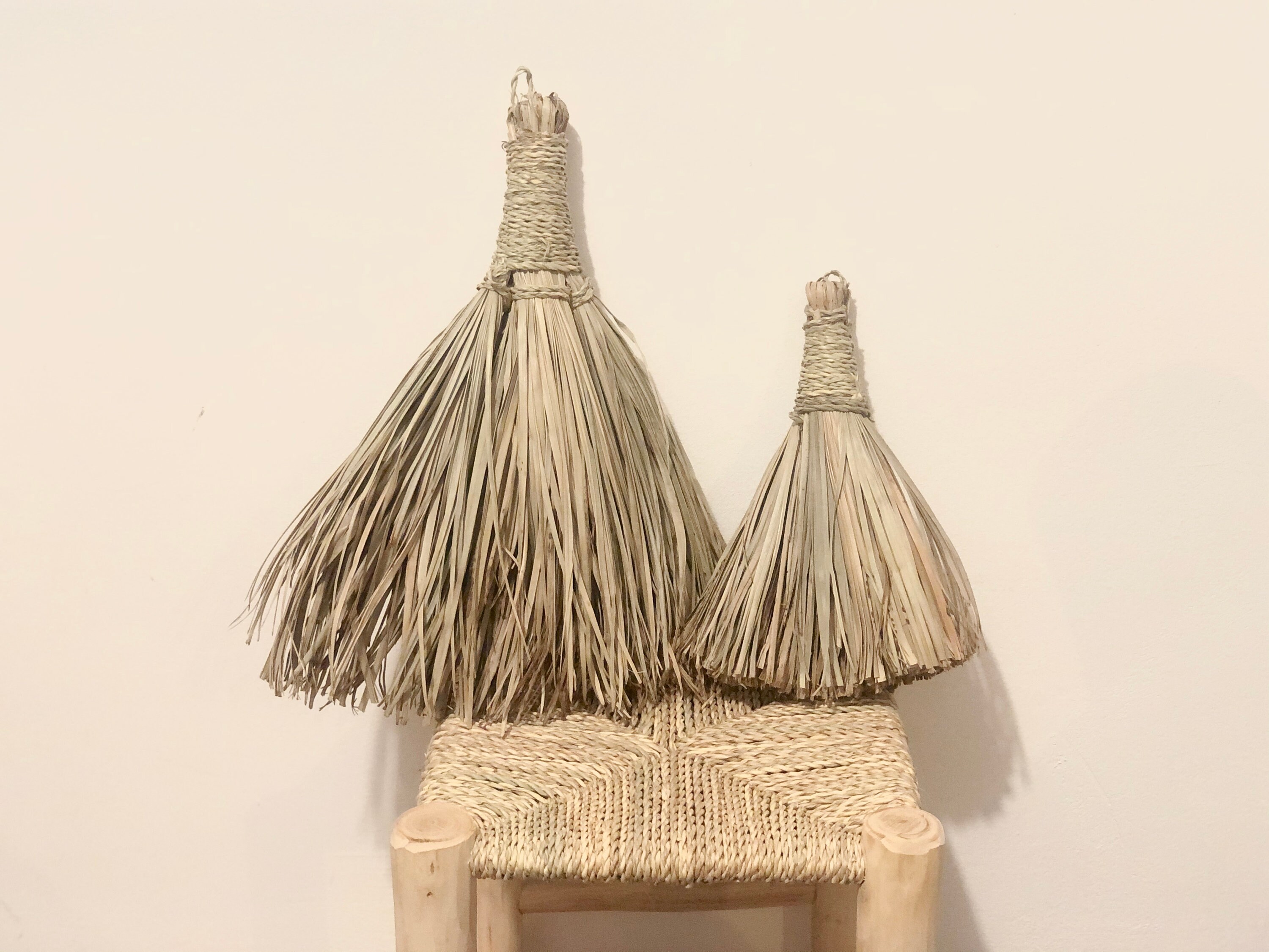 Objet Décoratif Balai Doum Marocain - Décoration Murale Naturel Feuille de Palmier Disponible en Fra