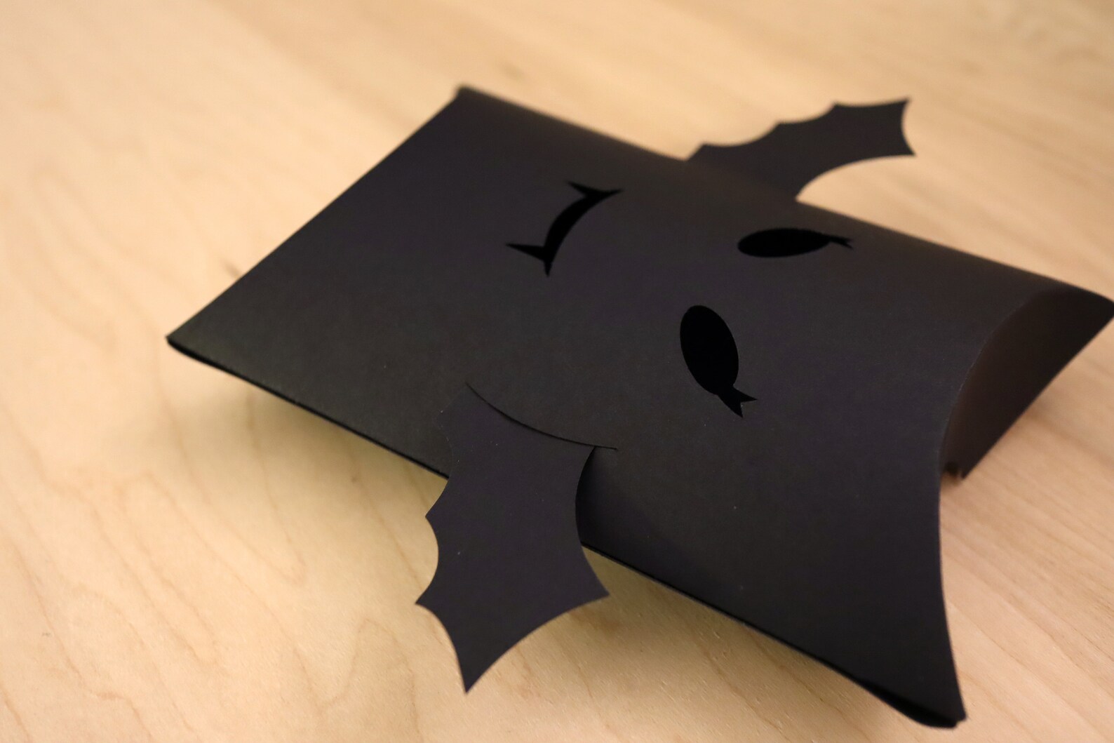 Download Bat Pillow Box SVG Halloween Printable Gift Box Kids Party ...