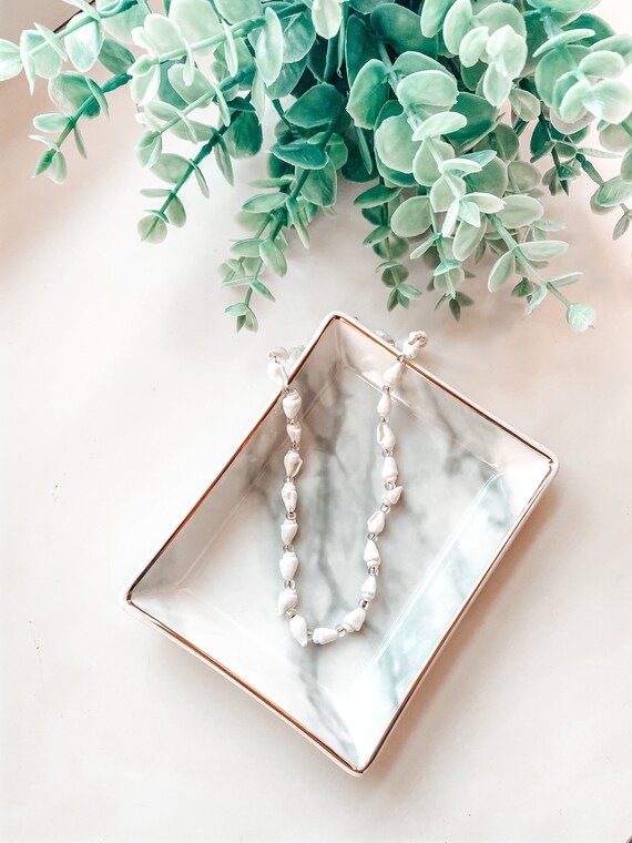Mini shell best sale choker
